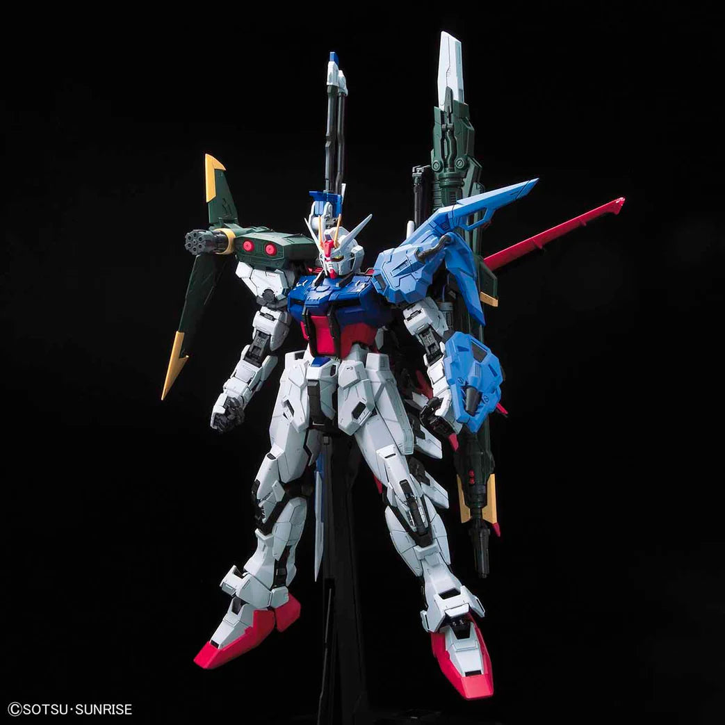 GUNDAM: GAT-X105+AQM/E-YM1 Perfect Strike Gundam 1/60 - Perfect Grade